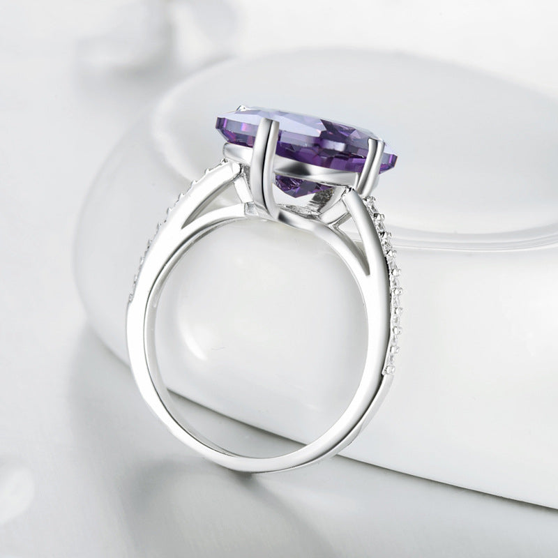 Luxury Inlaid Rectangular Zircon Ring