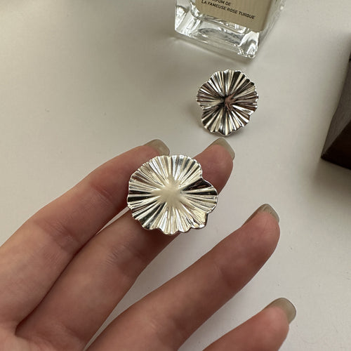 Blomsterörhängen i sterlingsilver