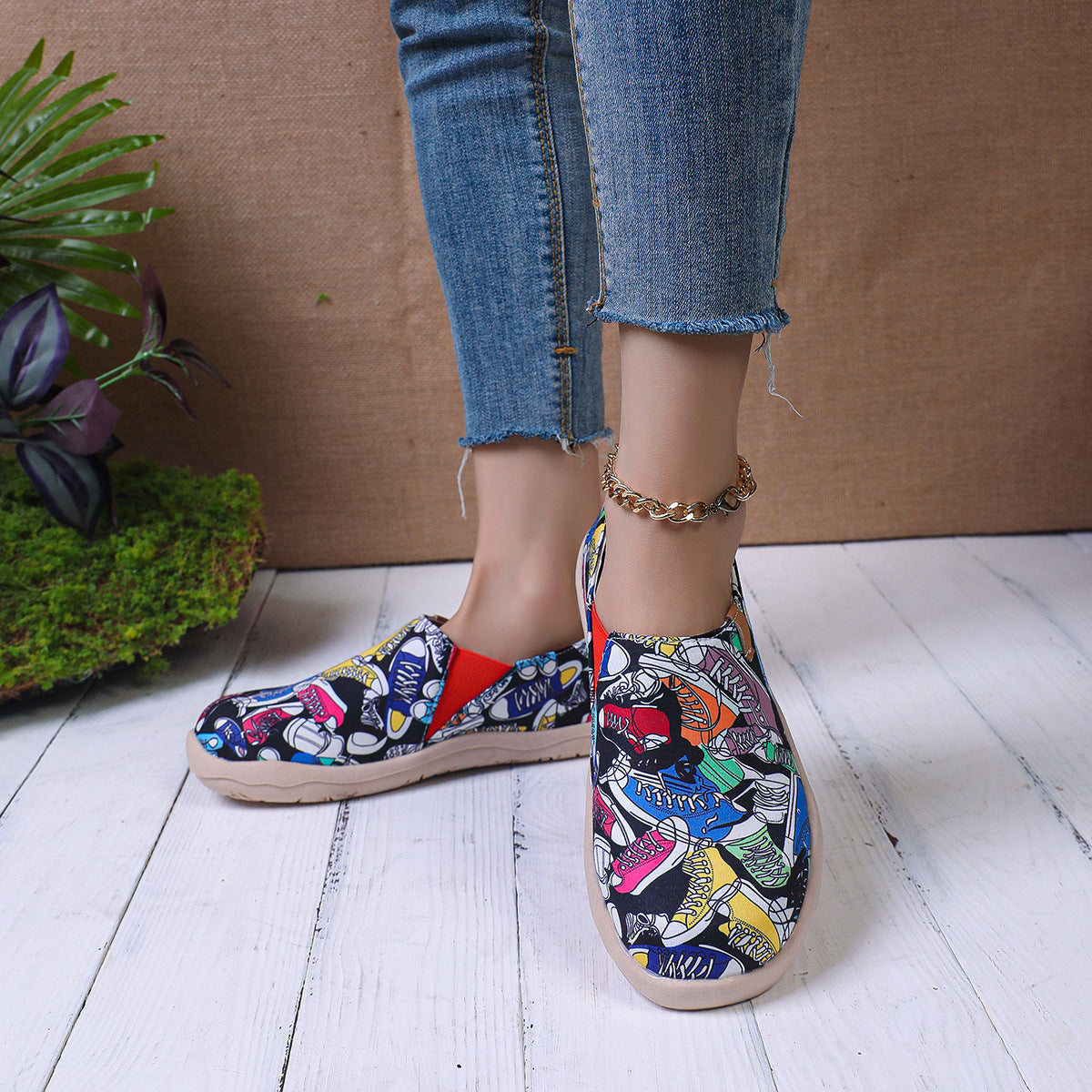 Round Toe Flat Bottom Comfortable Slip-on Lofter Pumps Sneakers For Women